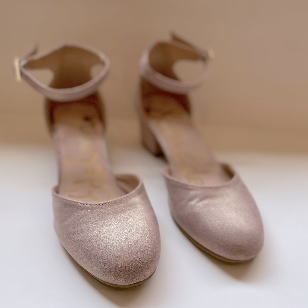Dress Shoes, Girl Size 2